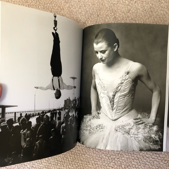 ✨ First SC Edition-Annie Leibovitz’s “Women” with essay by Susan Sontag. - Picture 6 of 16